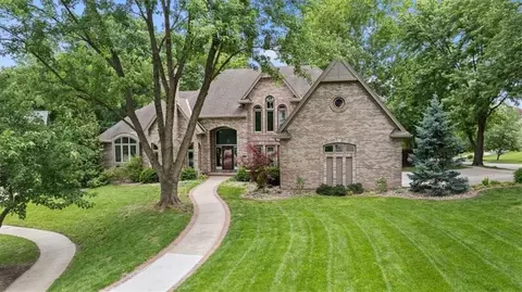 5405 NW 62nd St, Kansas City, MO 64151