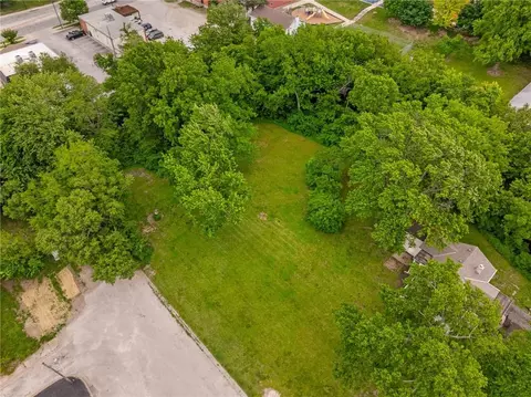 View/Area - 336 E Park St, Olathe, KS 66061 photo 6 of 10
