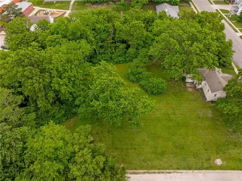 View/Area - 336 E Park St, Olathe, KS 66061 photo 7 of 10