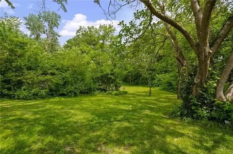 Exterior - 336 E Park St, Olathe, KS 66061 photo 6 of 8