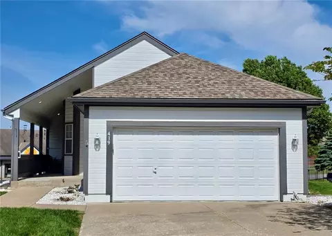 419 NW Wimbleton Ct, Blue Springs, MO 64014