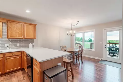 Kitchen - 1105 Summerfield Ct, Atchison, KS 66002 photo 2 of 4