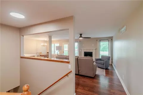 Entry Way - 1105 Summerfield Ct, Atchison, KS 66002 photo 1 of 5