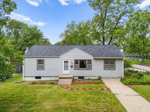 701 SW 16th St, Blue Springs, MO 64015
