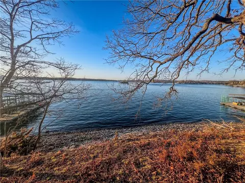32351 Island View Rd, Gravois Mills, MO 65037