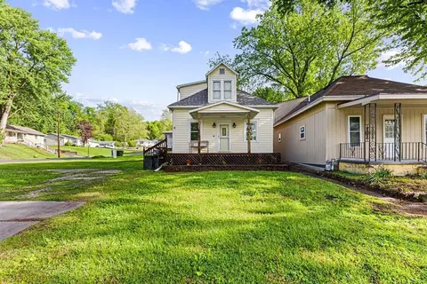 2005 Douglas St, Saint Joseph, MO 64505