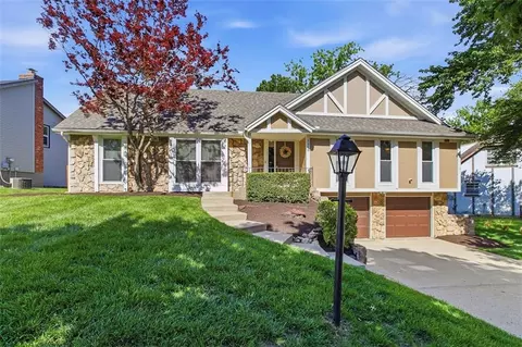 7918 N Northwood Rd, Kansas City, MO 64151