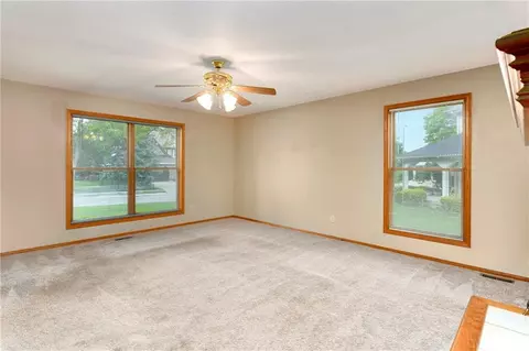 Living - 917 NW Winterset St, Lees Summit, MO 64081 photo 5 of 5