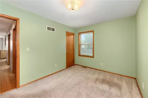 Bedroom - 917 NW Winterset St, Lees Summit, MO 64081 photo 3 of 10