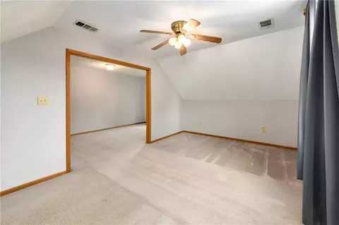 Bedroom - 917 NW Winterset St, Lees Summit, MO 64081 photo 7 of 10