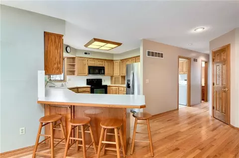 Kitchen - 917 NW Winterset St, Lees Summit, MO 64081 photo 4 of 4