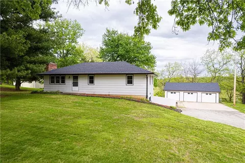 16929 State Route Dd Hwy, Savannah, MO 64485