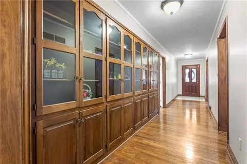 Entry Way - 513 NE Balboa St, Lees Summit, MO 64063 photo 5 of 5