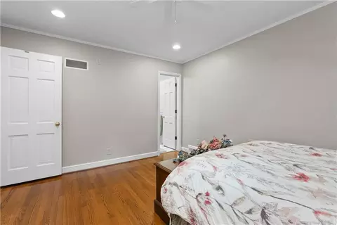 Bedroom - 513 NE Balboa St, Lees Summit, MO 64063 photo 4 of 4