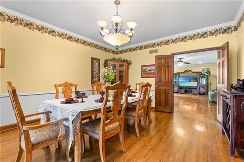Dining - 513 NE Balboa St, Lees Summit, MO 64063 photo 1 of 3
