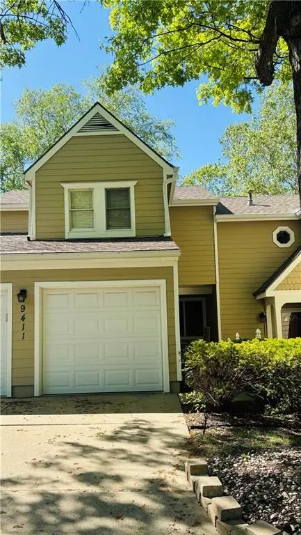 9411 W 119th Ter, Overland Park, KS 66213