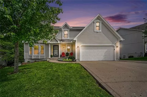 1549 Chauncey Ave, Liberty, MO 64068