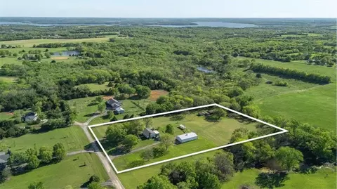 1579 E 767th Rd, Lawrence, KS 66049