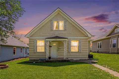 3112 Messanie St, Saint Joseph, MO 64501