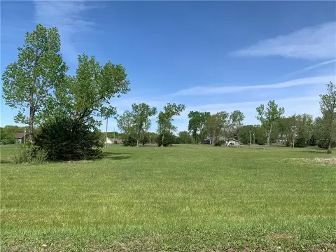 lot2262 2263 Skipper Rd, Gallatin, MO 64640