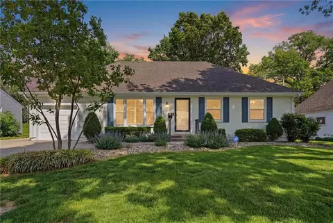 4929 N Cleveland Ave, Kansas City, MO 64119
