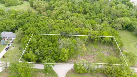 13710 Woodend Rd, Bonner Springs, KS 66012