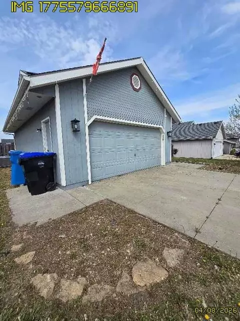 1737 Stone Crest Dr, Topeka, KS 66615