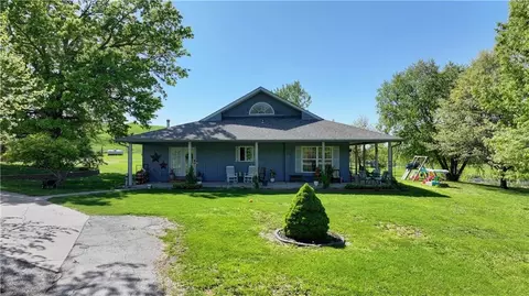 40101 E 24 Hwy, Napoleon, MO 64074