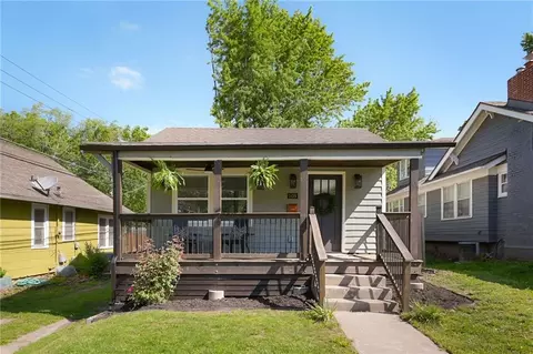 508 W 77th St, Kansas City, MO 64114