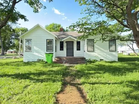 1300 E Park Ave, Rich Hill, MO 64779