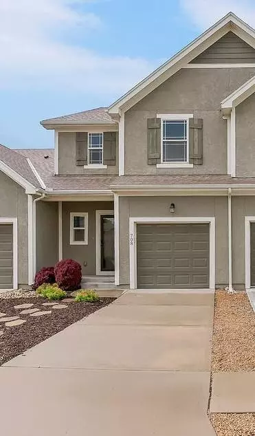 708 W Shawnee Ct, Gardner, KS 66030