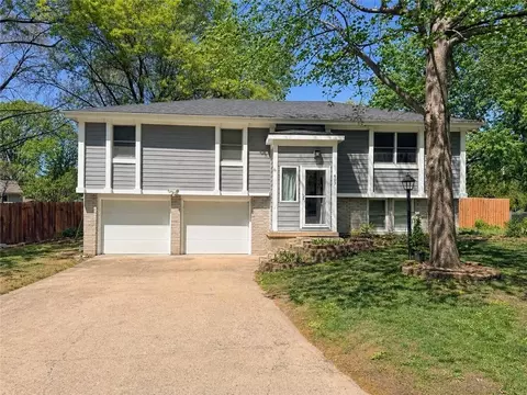 603 S Hamilton Cir, Olathe, KS 66061