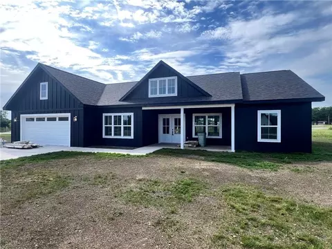 621 Catalpa St, Independence, KS 67301