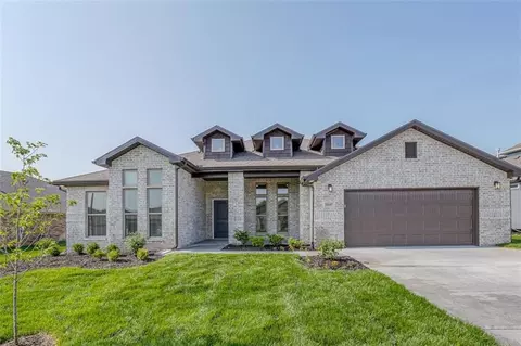 18540 W 195 Ter, Spring Hill, KS