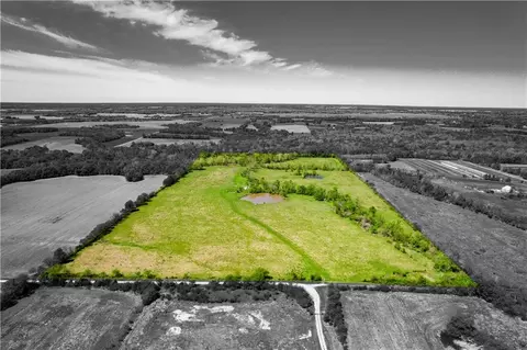 1100 Rd Rural Rte, Rich Hill, MO 64779