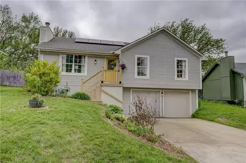 1708 N Lazy Branch Rd, Independence, MO 64058