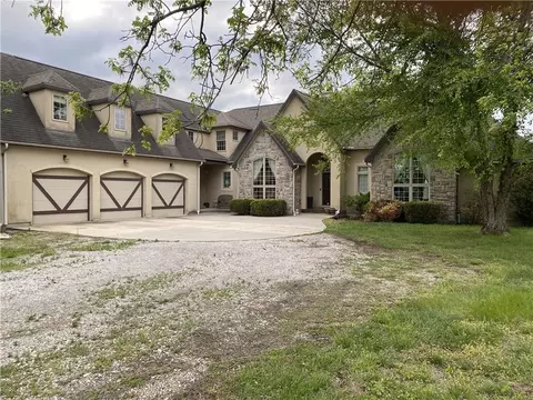 17620 Millwood Rd, Leavenworth, KS 66048