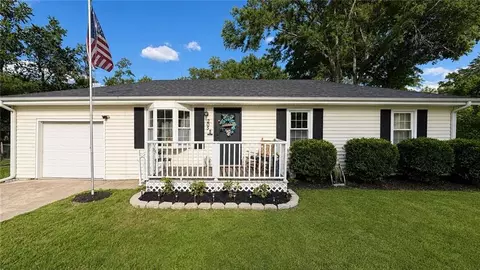 205 Hostetter St, Buckner, MO 64016