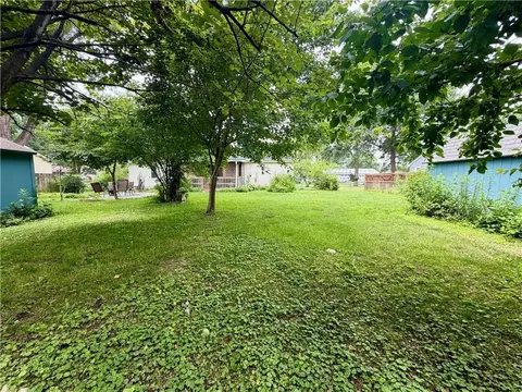 Exterior - 205 Hostetter St, Buckner, MO 64016 photo 7 of 11