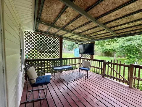 Exterior - 205 Hostetter St, Buckner, MO 64016 photo 2 of 11