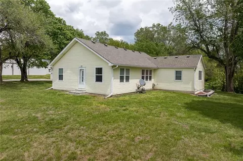 11787 State Route Cc Hwy, Savannah, MO 64485