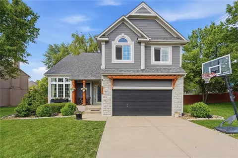 12902 S Hagan St, Olathe, KS 66062