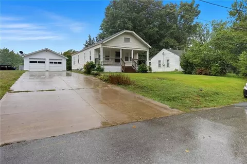 2935 NE Walnut Rd, Avondale, MO 64117