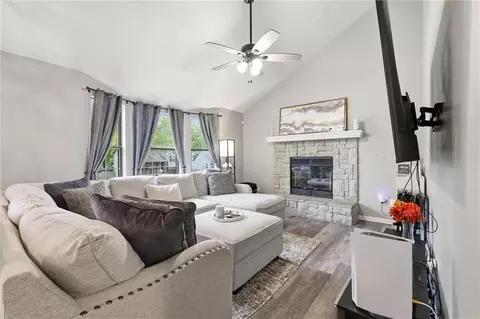 Living - 312 SE Onyx Dr, Lees Summit, MO 64063 photo 1 of 2