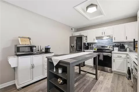 Kitchen - 312 SE Onyx Dr, Lees Summit, MO 64063 photo 2 of 3