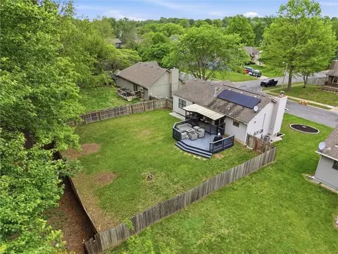 View/Area - 312 SE Onyx Dr, Lees Summit, MO 64063 photo 2 of 3