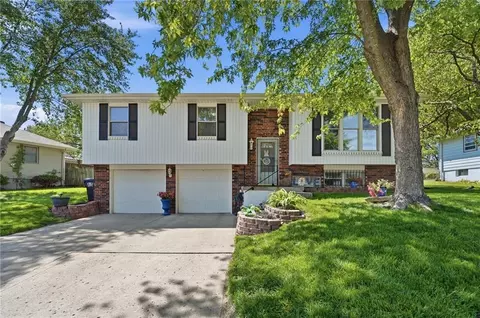 212 S Downey Ave, Independence, MO 64056