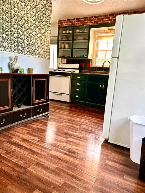 Kitchen - 314 E Vernon St, Nevada, MO 64772 photo 4 of 5
