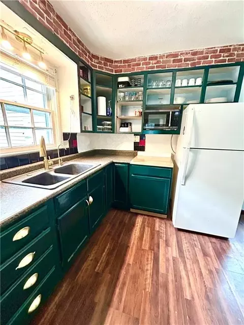 Kitchen - 314 E Vernon St, Nevada, MO 64772 photo 3 of 5