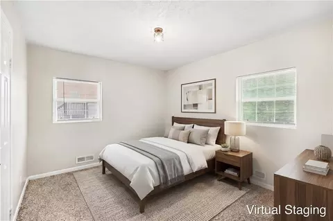 Bedroom - 5324 Hunter St, Raytown, MO 64133 photo 2 of 4